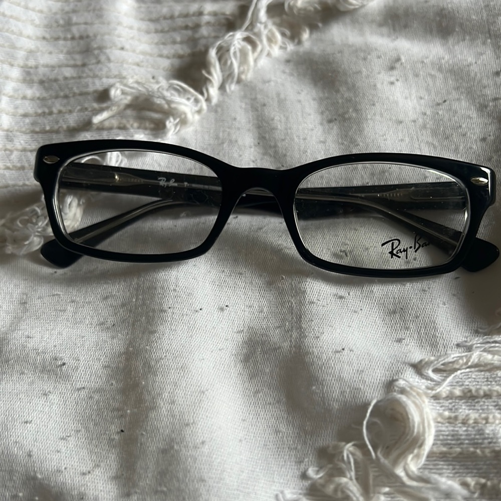 Black Ray-Ban Glass Frames